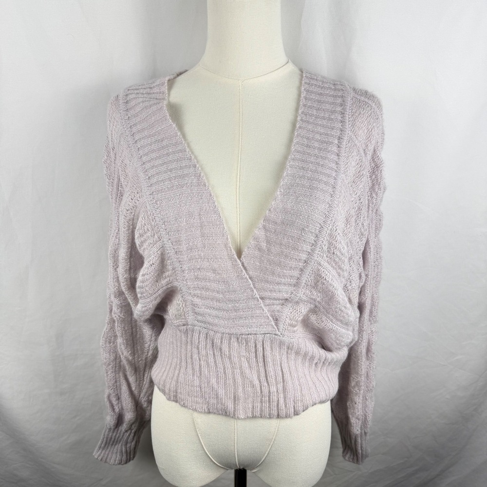 Sadie & Sage Lavender Deep V Lace Up Back Sweater Medium Romantic‎ Balletcore